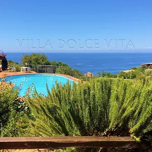 https://villa-dolce-vita-costa-paradiso.in-sardinia.net